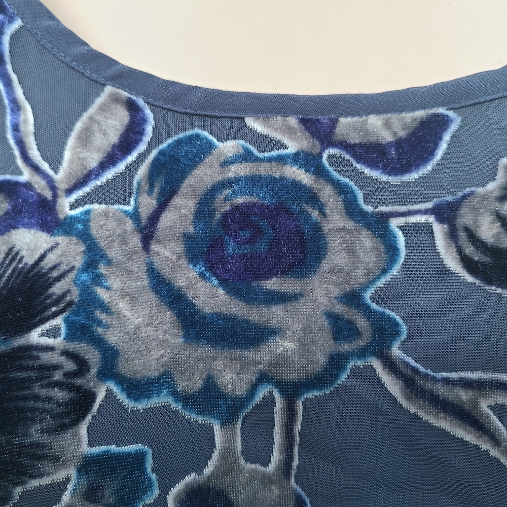 Band of Gypsies Floral Navy Velvet Dress - Picture 6 of 6